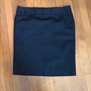 3/$25. Express Editor pinstripe skirt sz 6